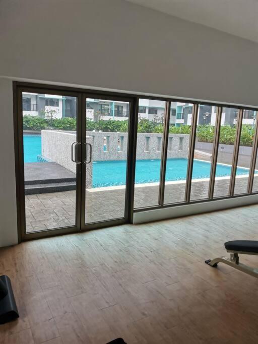 Zanra At Residensi Zamrud Blok B * Kajang